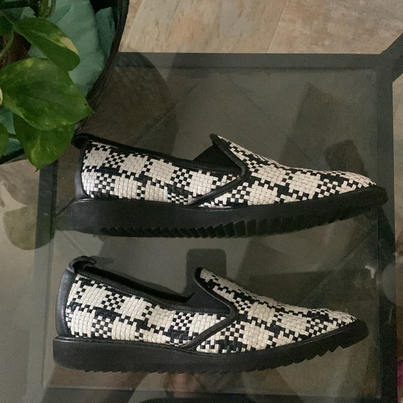 EVERLANE The Woven Street Shoe - Picture 6 of 16